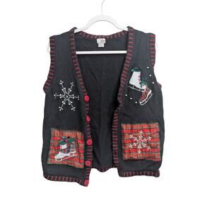 Cute black knit Holiday sweater vest w/ice skates & snowman patches size Small